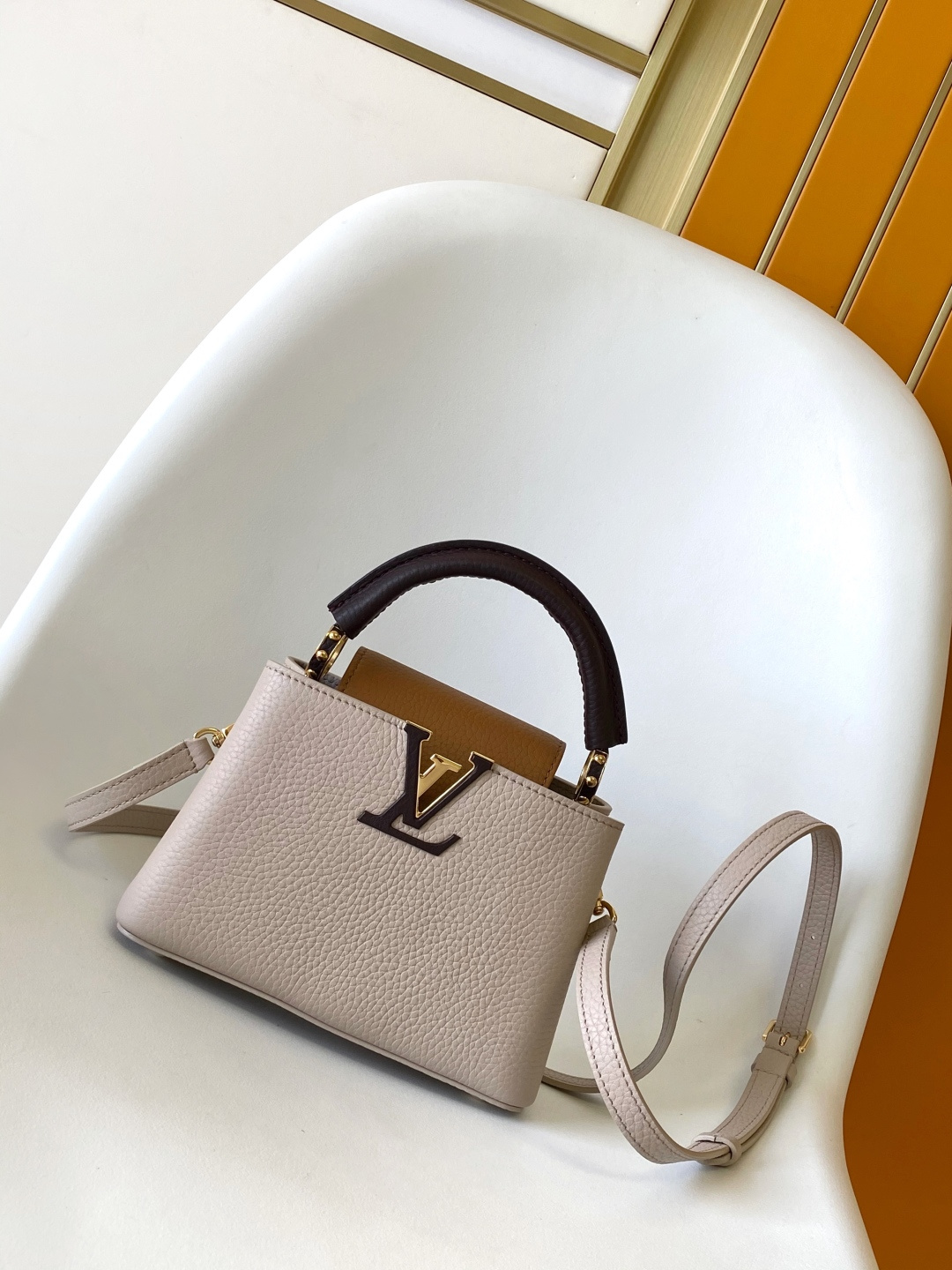 Louis Vuitton LV Classic Handbag Premium Canvas Magnetic Lock Office Commute Luxury Designer
